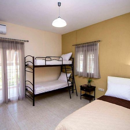 Angels Apartment Vrasná Екстериор снимка