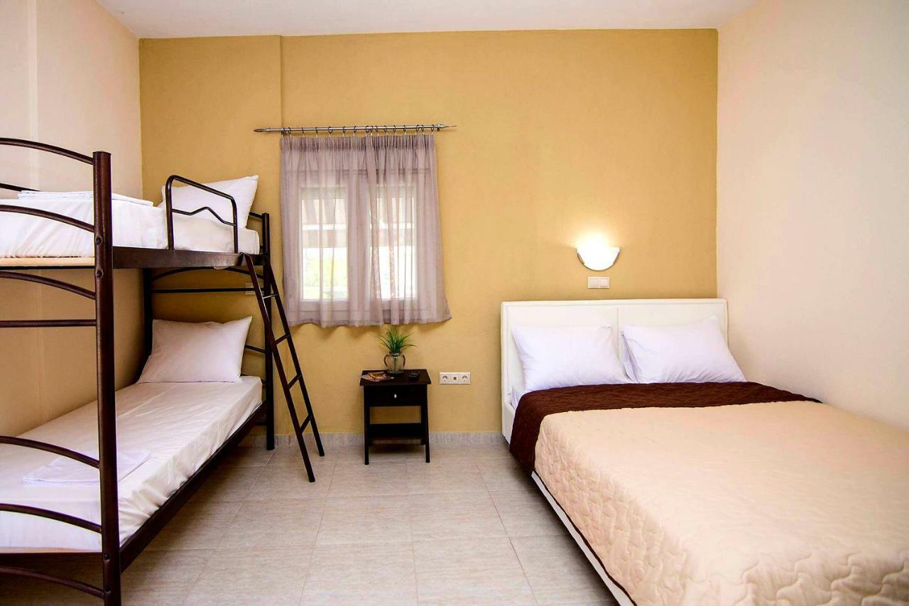 Angels Apartment Vrasná Екстериор снимка