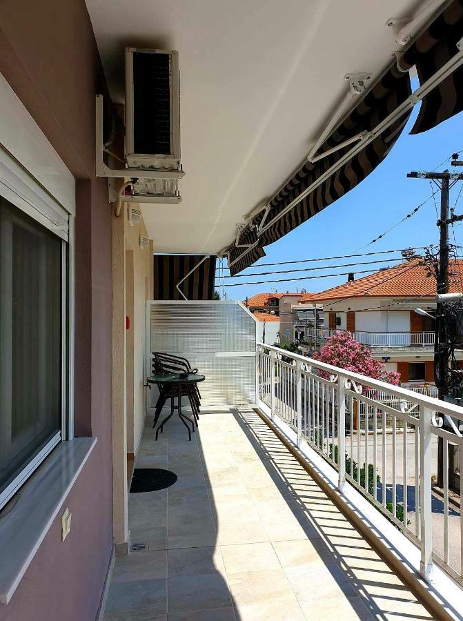 Angels Apartment Vrasná Екстериор снимка